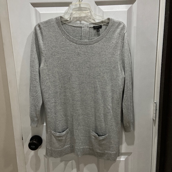 Talbots size Medium Gray LS Sweater Exc - Picture 1 of 9